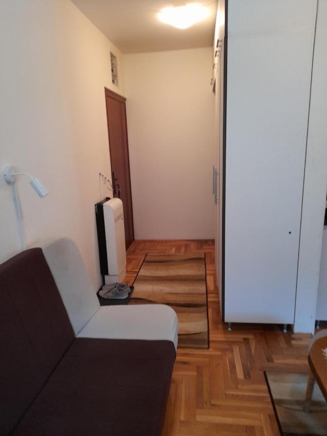 N&N Apartment Brzece Luaran gambar